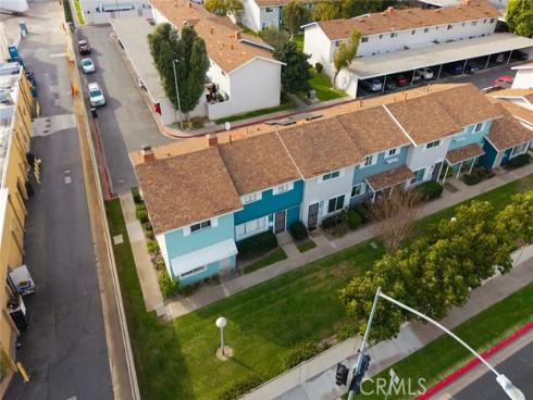 19880  Berkshire  , Huntington Beach, CA