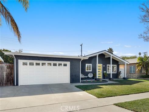 10212  Pua   Drive, Huntington Beach, CA
