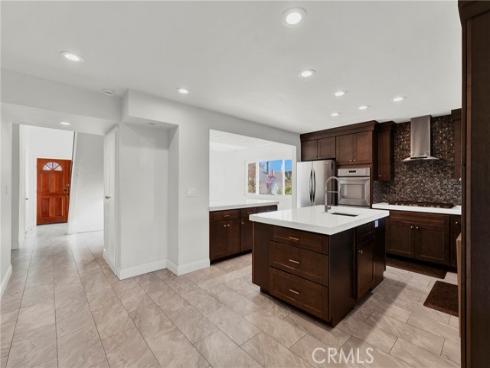 21891  Summerwind  , Huntington Beach, CA