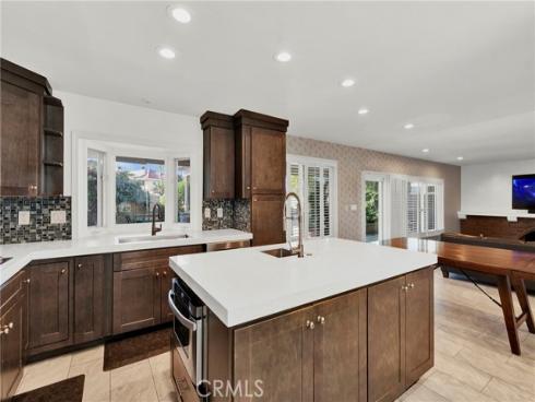 21891  Summerwind  , Huntington Beach, CA