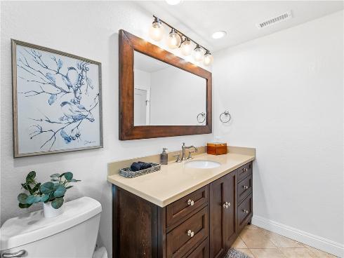 219  2nd   Street, Huntington Beach, CA