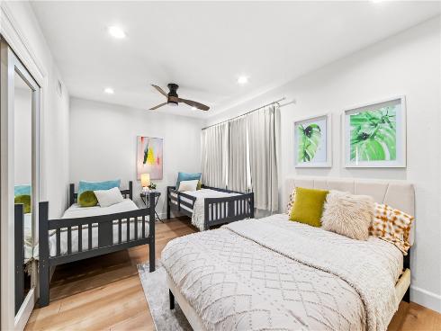 219  2nd   Street, Huntington Beach, CA