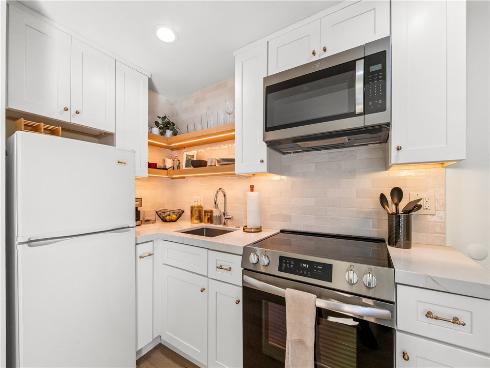 219  2nd   Street, Huntington Beach, CA