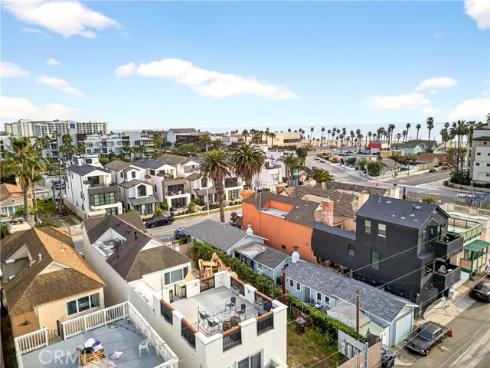 219  2nd   Street, Huntington Beach, CA