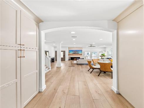 219  2nd   Street, Huntington Beach, CA