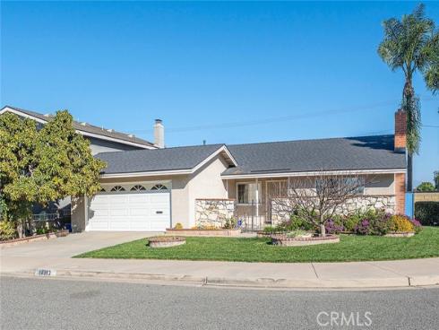 16362  Whittier   Lane, Huntington Beach, CA