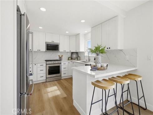 4652  Prelude  , Huntington Beach, CA