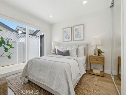 4652  Prelude  , Huntington Beach, CA