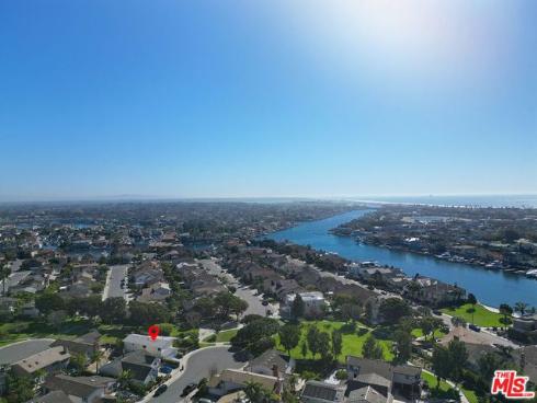 16352  Wildfire   Circle, Huntington Beach, CA