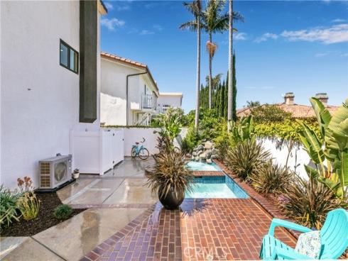 4651  Los Patos   Avenue, Huntington Beach, CA