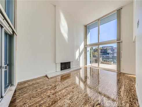 16802  Baruna  , Huntington Beach, CA