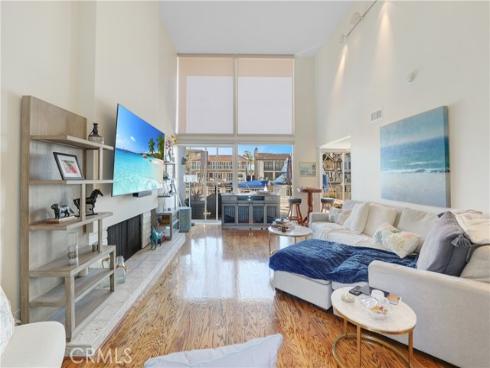 16802  Baruna  , Huntington Beach, CA