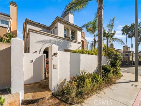 304  Goldenwest   Street, Huntington Beach, CA