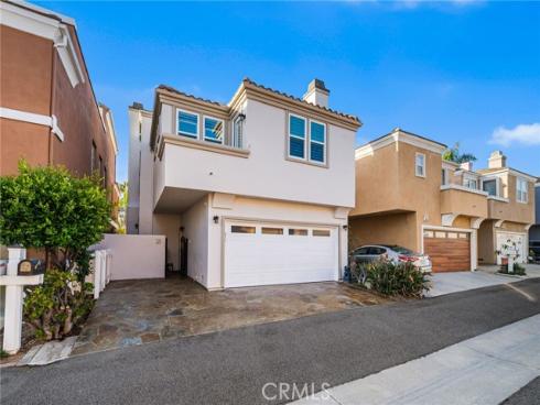 304  Goldenwest   Street, Huntington Beach, CA