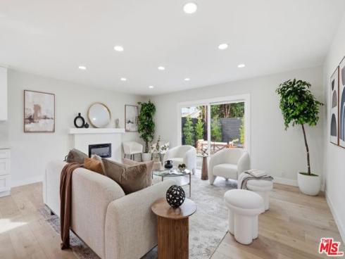 19891  Gloucester   Lane, Huntington Beach, CA