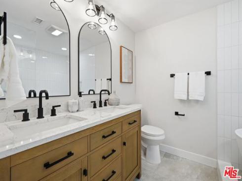 19891  Gloucester   Lane, Huntington Beach, CA