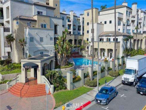 200  Pacific Coast Hwy  418 , Huntington Beach, CA