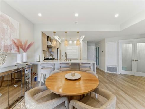 200  Pacific Coast Hwy  418 , Huntington Beach, CA