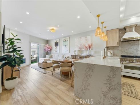 200  Pacific Coast Hwy  418 , Huntington Beach, CA