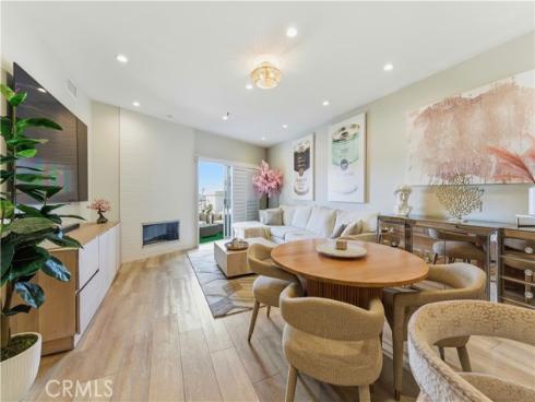 200  Pacific Coast Hwy  418 , Huntington Beach, CA