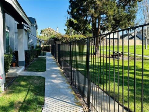 18242  Parkview  , Huntington Beach, CA