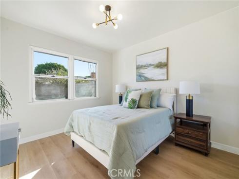 5032  Galway  , Huntington Beach, CA