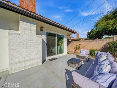 5032  Galway  , Huntington Beach, CA