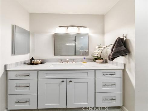 6600  Warner  10 , Huntington Beach, CA