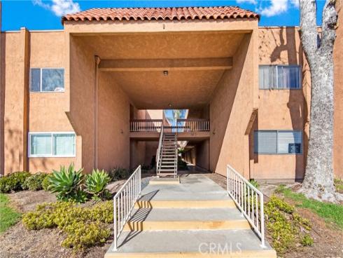 6600  Warner  10 , Huntington Beach, CA