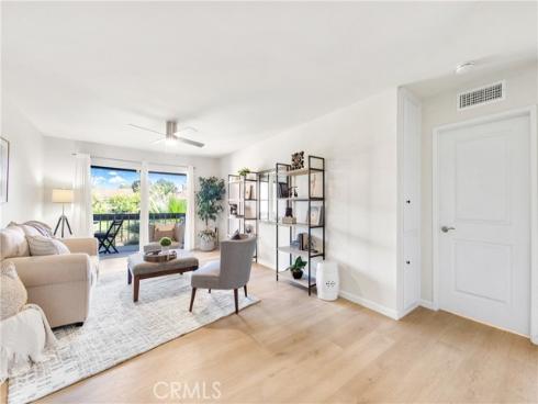 6600  Warner  10 , Huntington Beach, CA