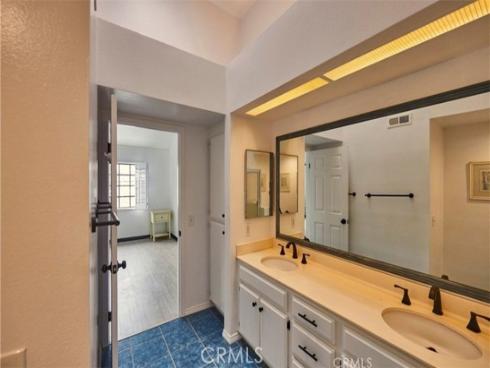 8132  Atwater  202  Circle, Huntington Beach, CA