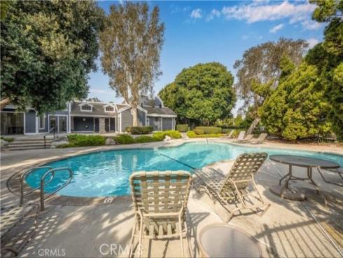 8132  Atwater  202  Circle, Huntington Beach, CA