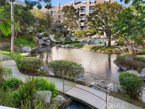 20371 Bluffside B105 Circle, Huntington Beach, CA