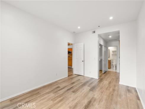 20371 Bluffside B105 Circle, Huntington Beach, CA