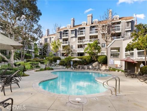 20371 Bluffside B105 Circle, Huntington Beach, CA