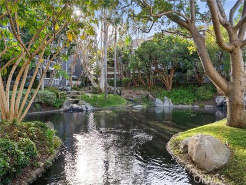 20371 Bluffside B105 Circle, Huntington Beach, CA