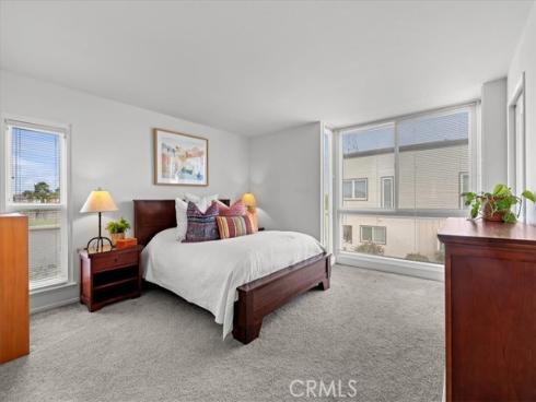 21282  Wavecrest   Circle, Huntington Beach, CA