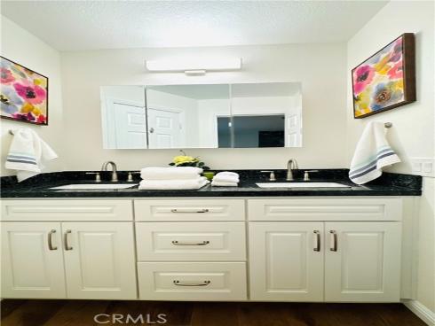 626  Lake  37  Street, Huntington Beach, CA