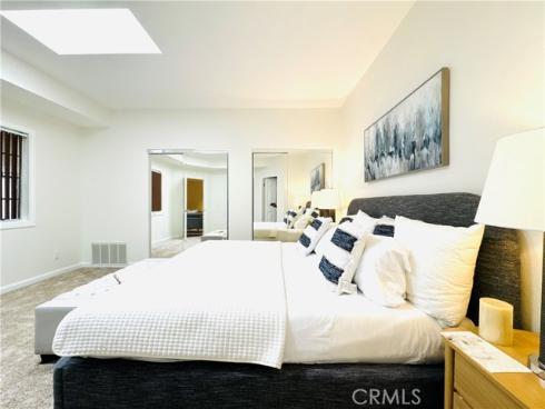 626  Lake  37  Street, Huntington Beach, CA