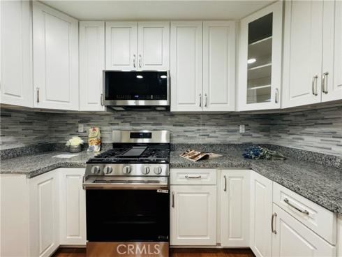 626  Lake  37  Street, Huntington Beach, CA