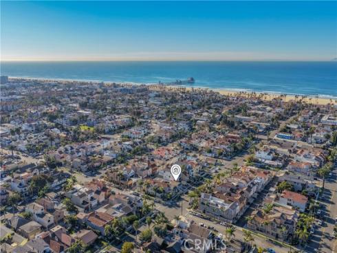 522  11th  , Huntington Beach, CA