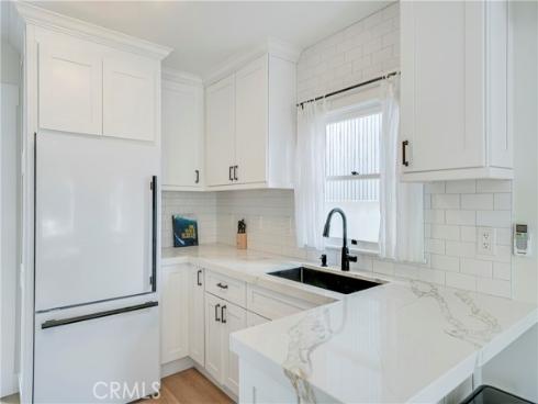 522  11th  , Huntington Beach, CA