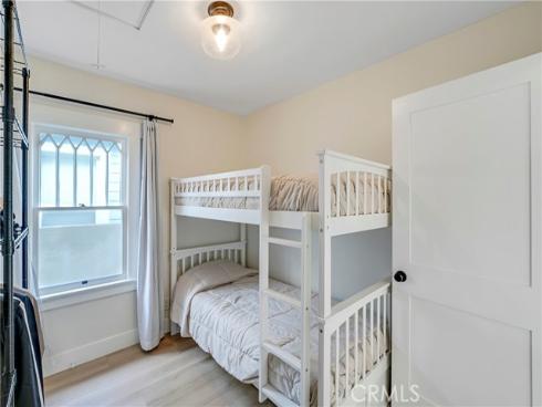 522  11th  , Huntington Beach, CA