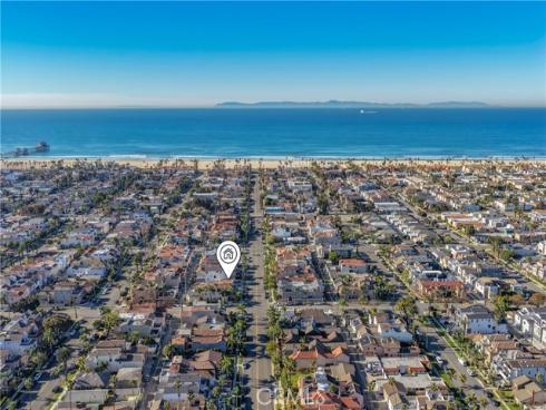 522  11th  , Huntington Beach, CA