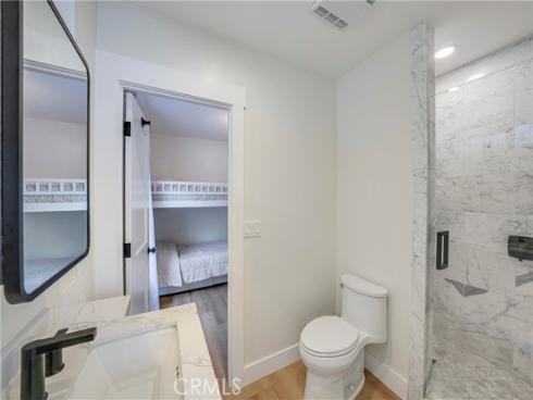 522  11th  , Huntington Beach, CA