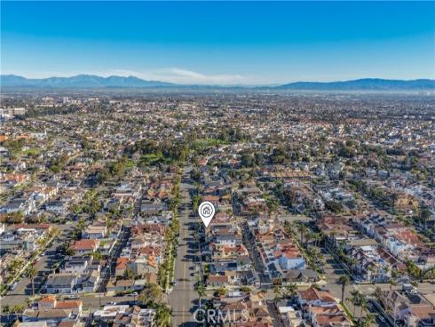 522  11th  , Huntington Beach, CA