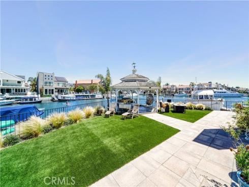 16102 Bonaire Circle, Huntington Beach, CA