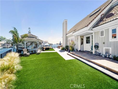 16102 Bonaire Circle, Huntington Beach, CA