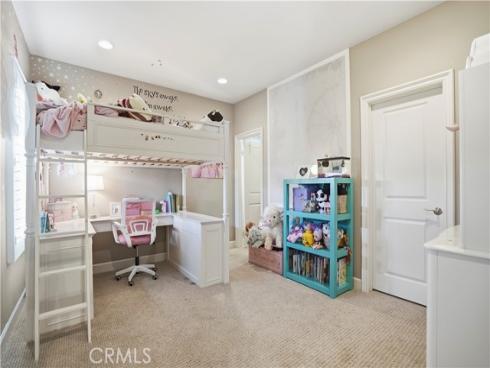 17491  Oakbluffs Lane  , Huntington Beach, CA