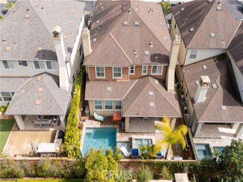 17491  Oakbluffs Lane  , Huntington Beach, CA